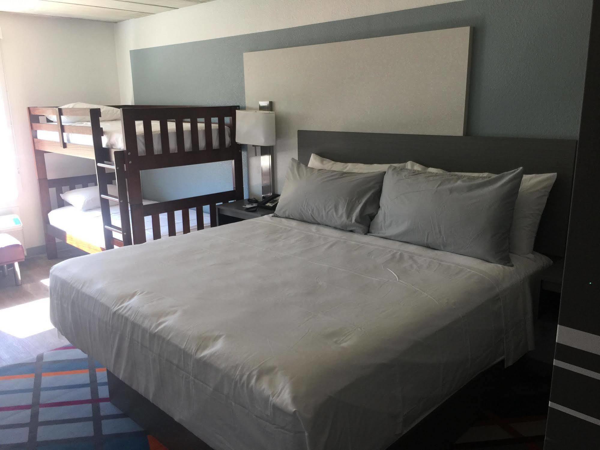 מלון Tryp By Wyndham קולג' סטיישן מראה חיצוני תמונה