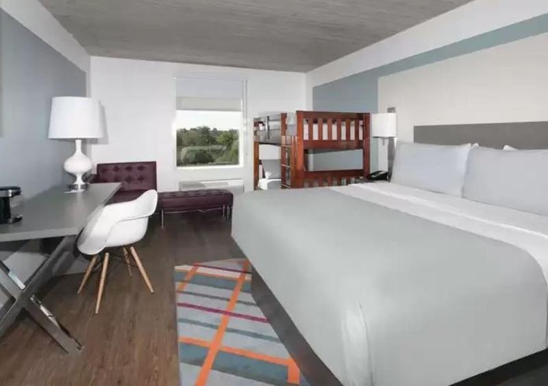 מלון Tryp By Wyndham קולג' סטיישן מראה חיצוני תמונה