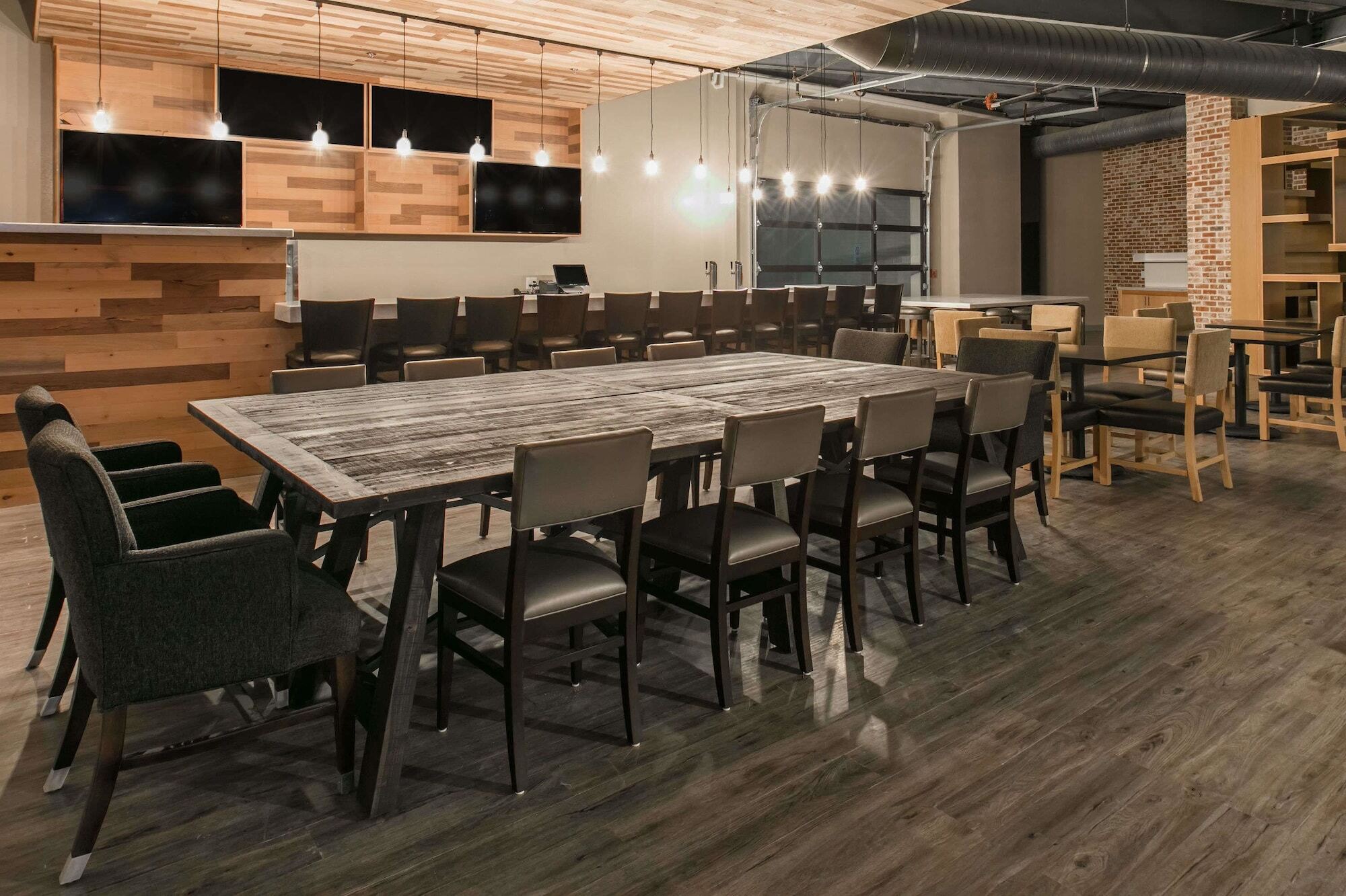 מלון Tryp By Wyndham קולג' סטיישן מראה חיצוני תמונה