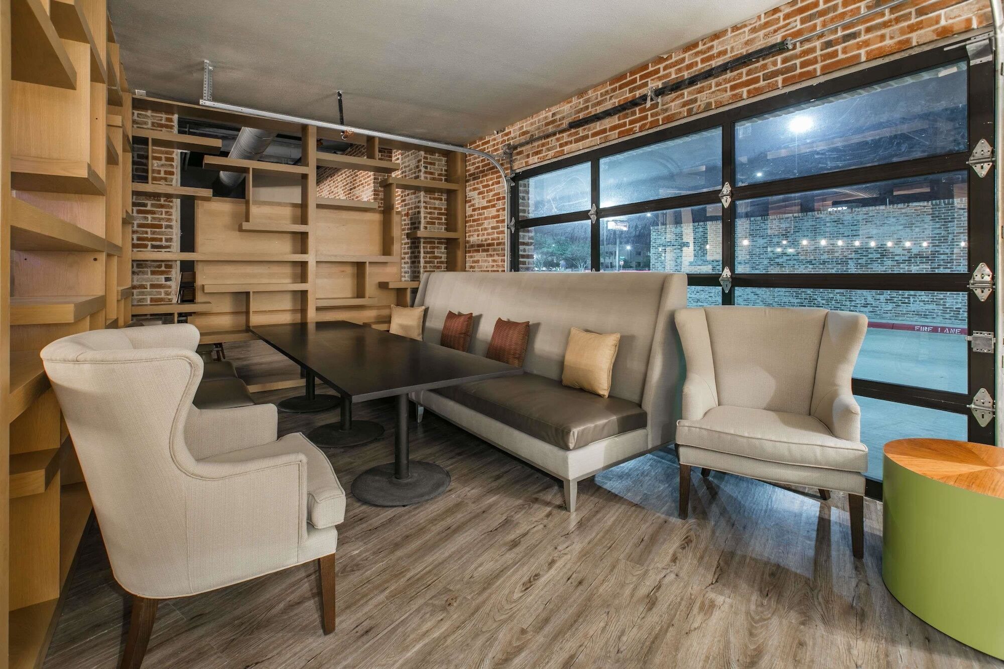 מלון Tryp By Wyndham קולג' סטיישן מראה חיצוני תמונה